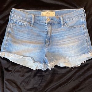 Hi-rise Hollister jean shorts